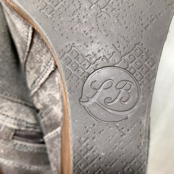 Lucky Brand  Yabba Wedge Gray Suede Distressed Booties size 9 - Picture 9 of 10